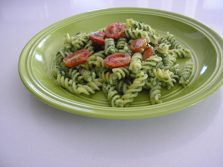 Salade de pâtes au pesto